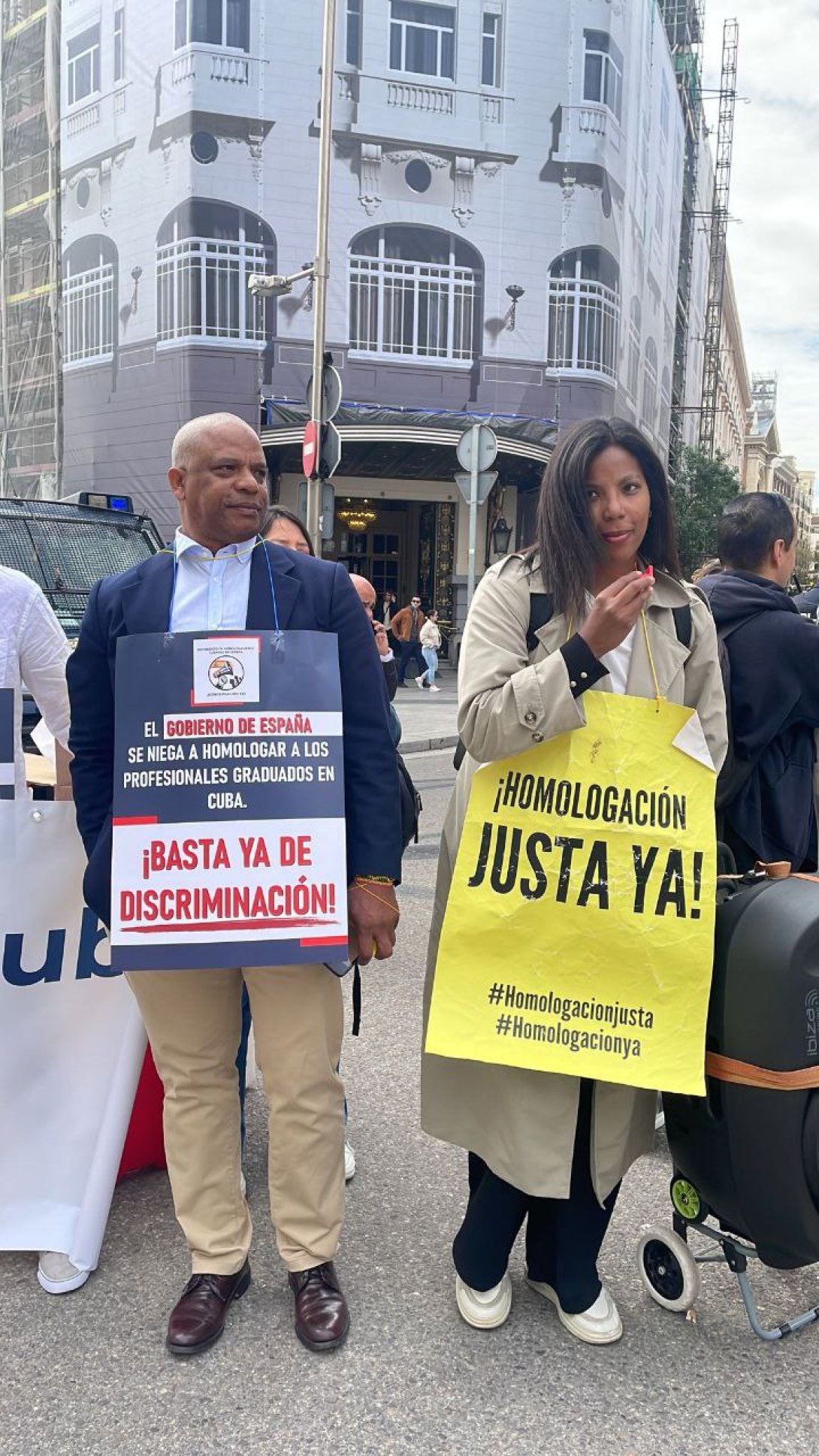 Manifestación de médicos cubanos y de otros países en Madrid.