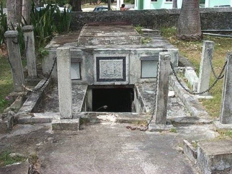 Cripta de la familia Chase, en Barbados
