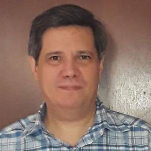 José Luis Rocha en Árbol Invertido.