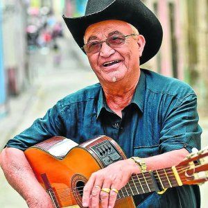 Eliades Ochoa, músico cubano.