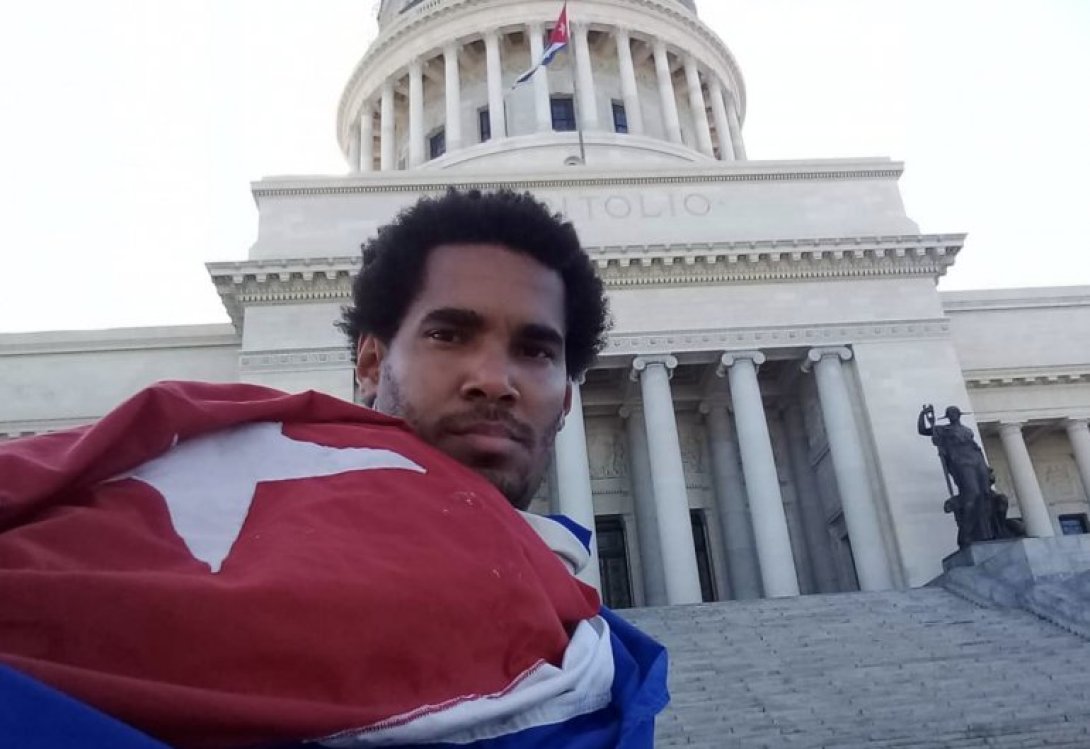 Otero Alcántara y la bandera