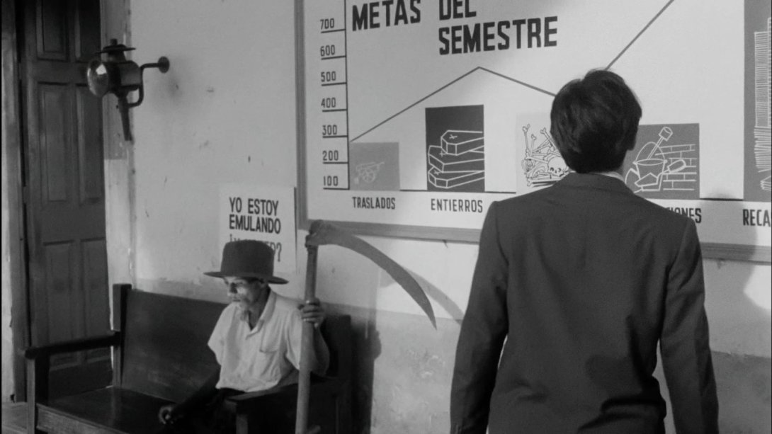 Fotograma del largometraje cubano de ficción "La muerte de un burócrata" (1966) de Tomás Gutiérrez Alea.