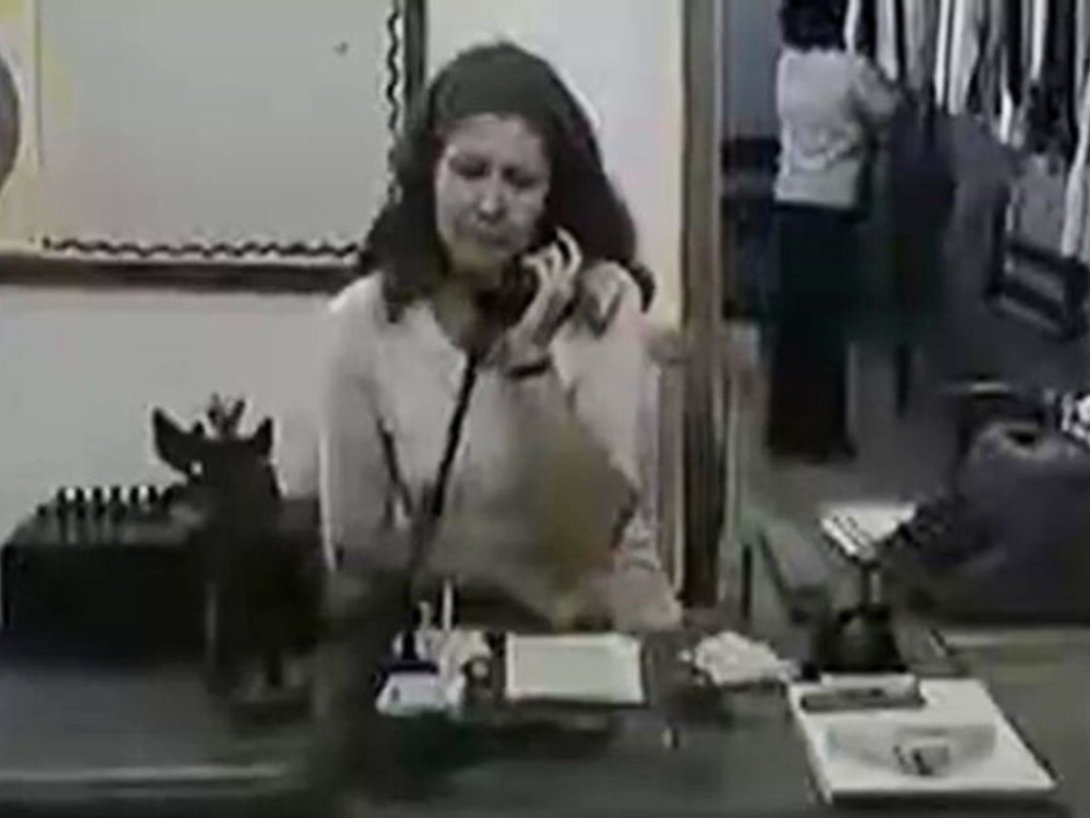 Fotograma del cortometraje cubano de ficción "La cadena" (1978) de Juan Carlos Tabío.