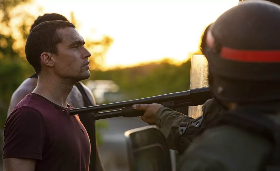 Fotograma del filme "Simón" (2023), dirigido por Diego Vicentini.