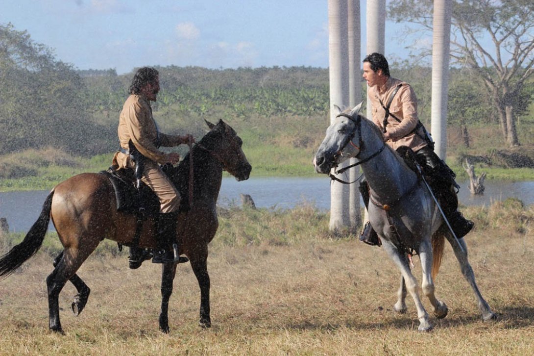 Los actores Rafael Lahera y Daniel Romero en "El Mayor", filme de Rigoberto López.