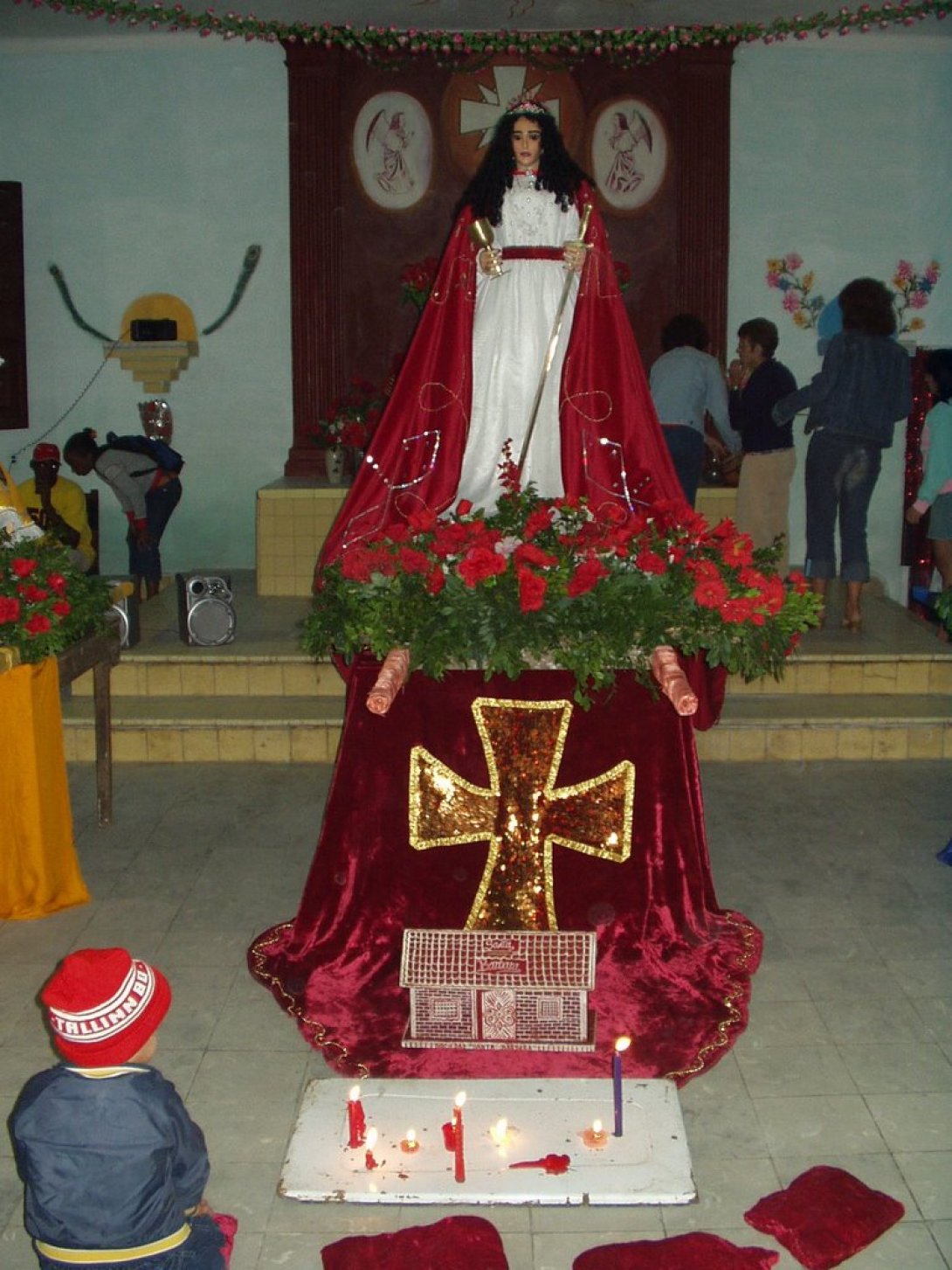 Altar de Santa Bárbara en Cruces.