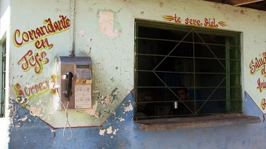 Esquina de una calle habanera