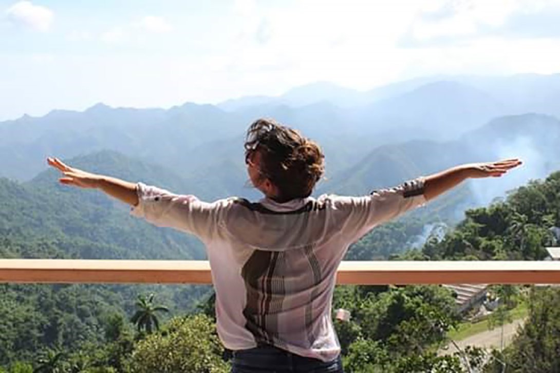 La poeta Katherine Bisquet.