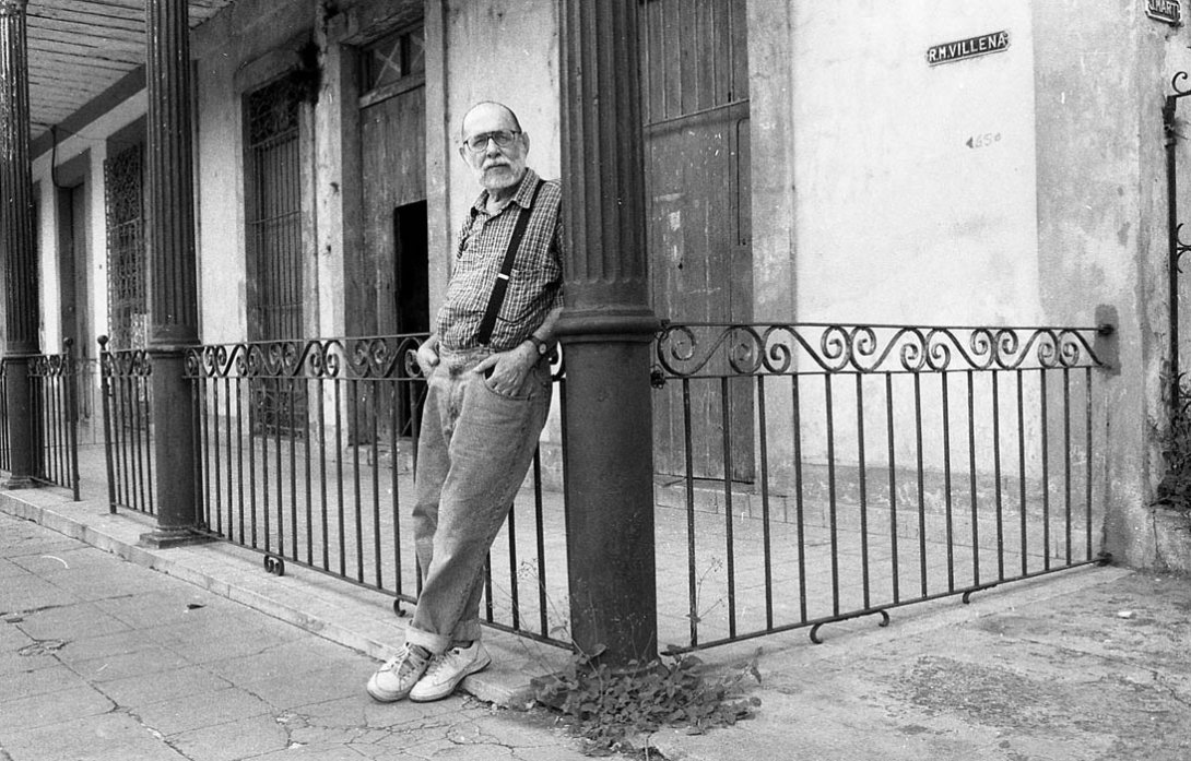 Abelardo Estorino (1925-2013), dramaturgo cubano.