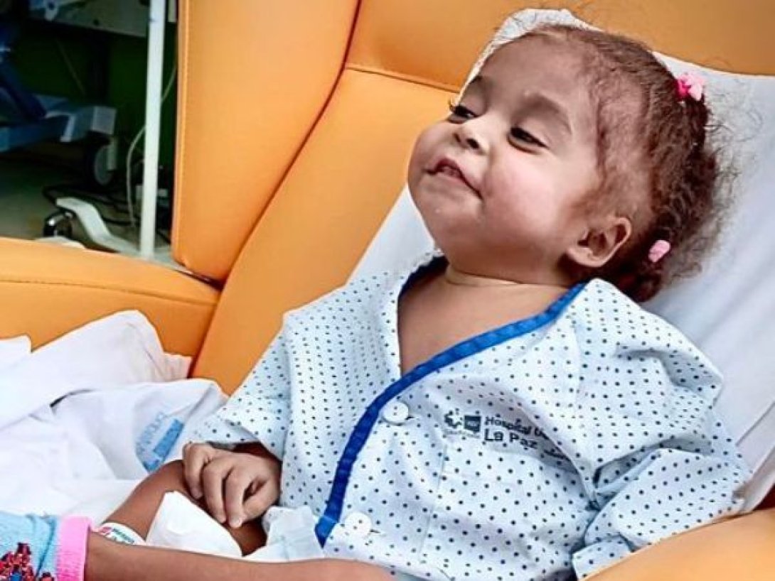 Niña cubana Amanda Lemus, operada en Madrid, España.