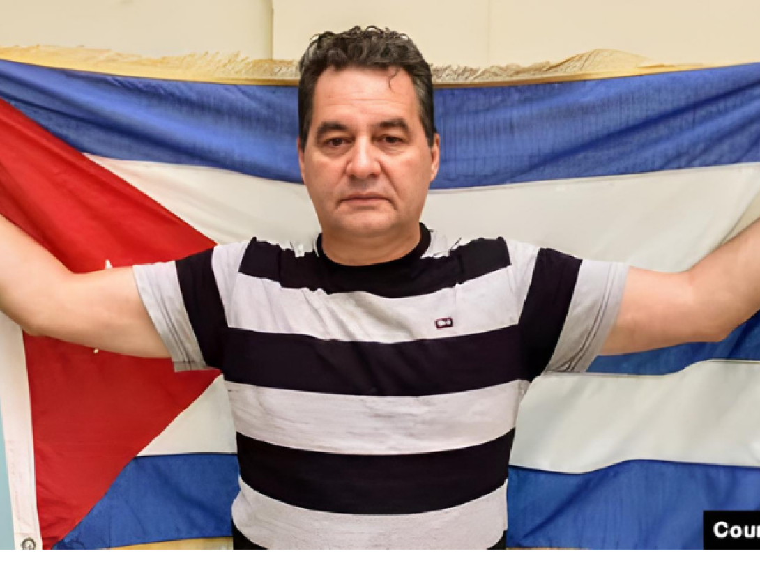 Escritor y masón cubano Ángel Santiesteban.