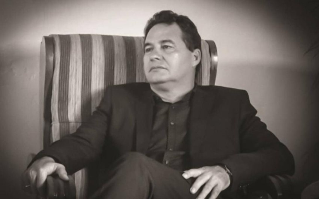 El escritor cubano Ángel Santiesteban.