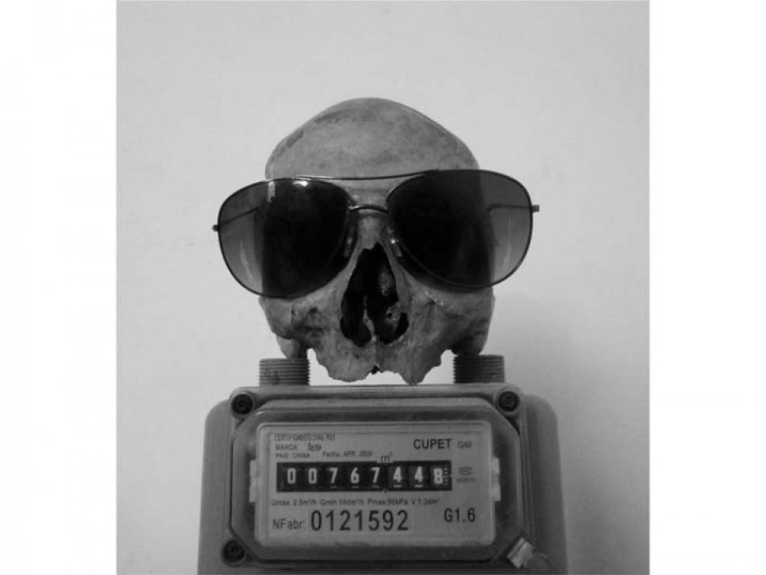 Calavera con gafas. Foto de Yoenis Mayet