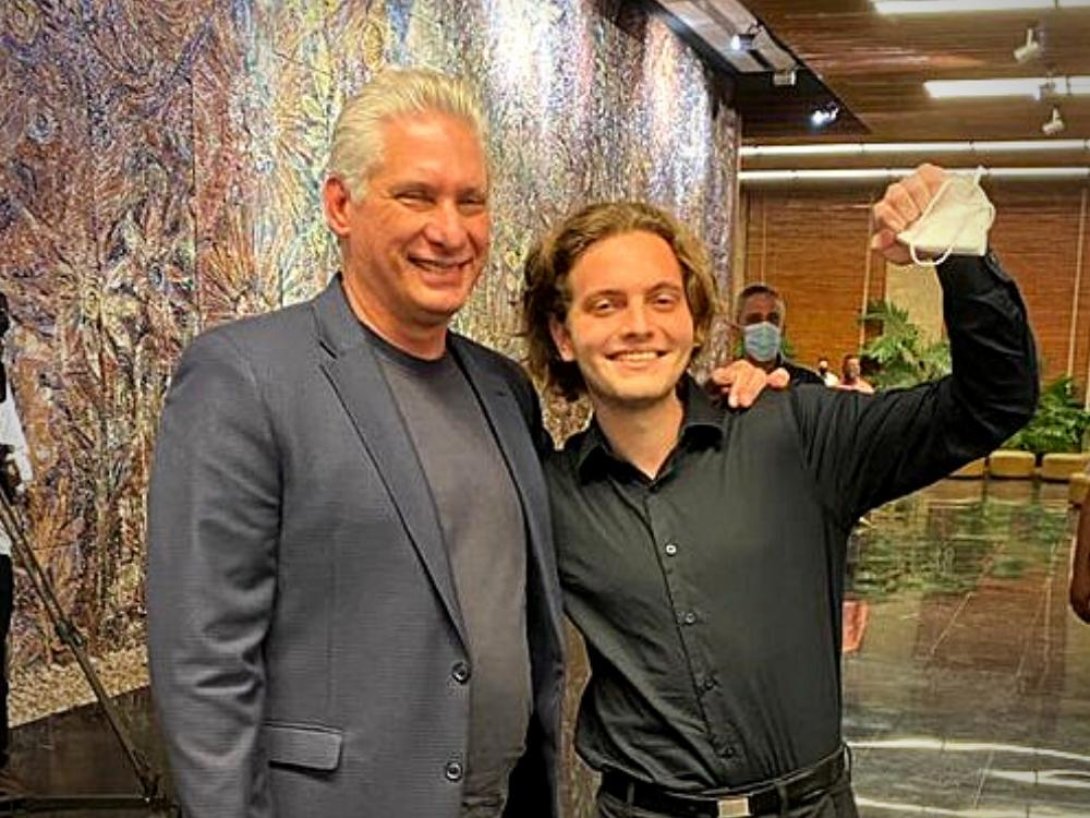 Un hombre y un muchacho 