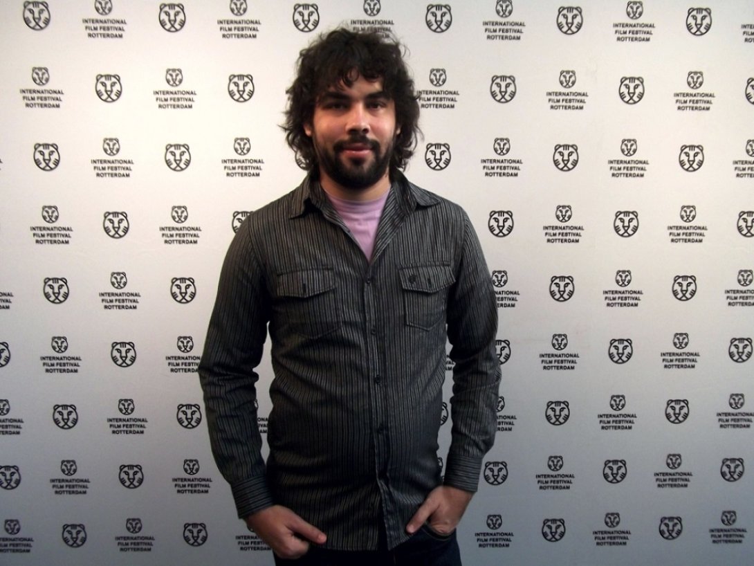 El realizador de cine Carlos Lechuga en el festival internacional de Rotterdam.