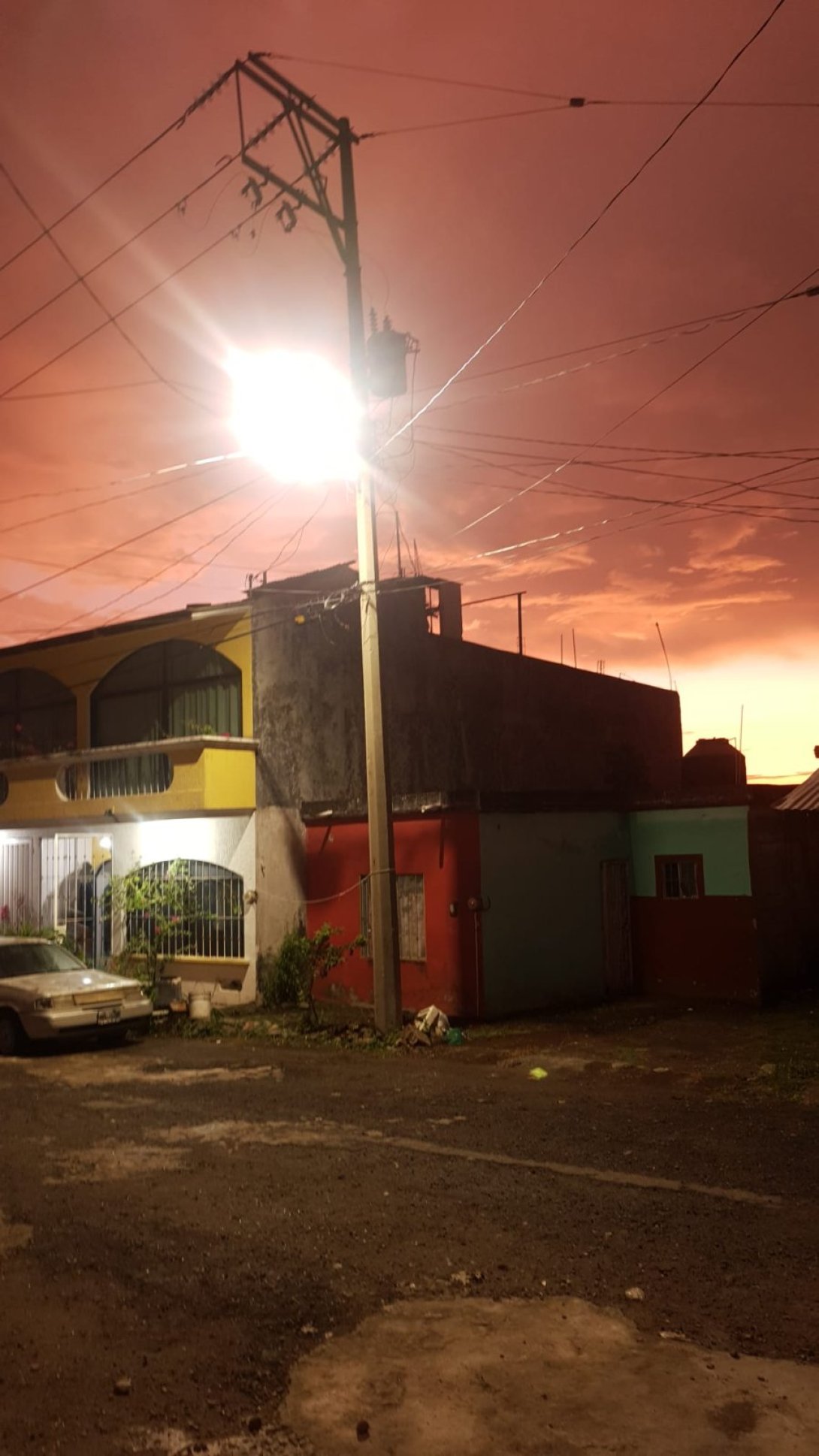 Exterior de la casa en Tapachula, México, en que Ariel Maceo residió al finalizar su ruta migratoria por Centroamérica (2023).