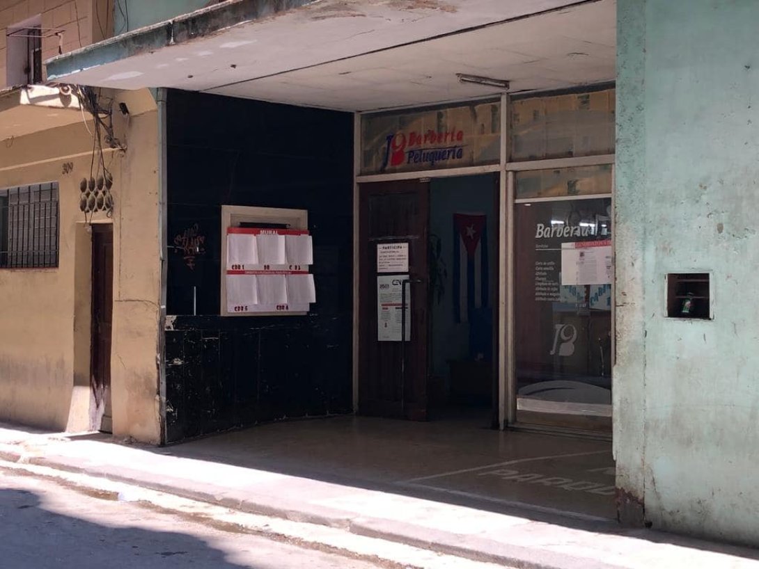 Colegios electorales vacíos en Cuba.