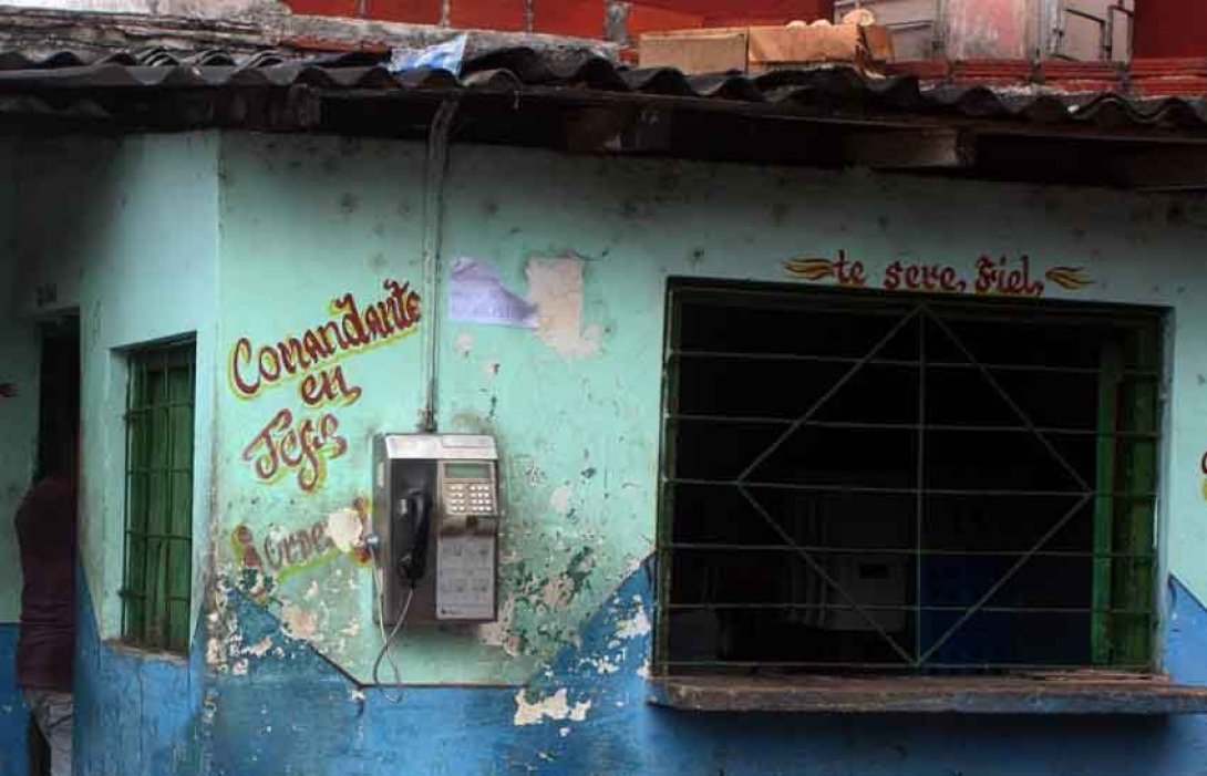 Consignas en las paredes. Foto: Francis Sánchez