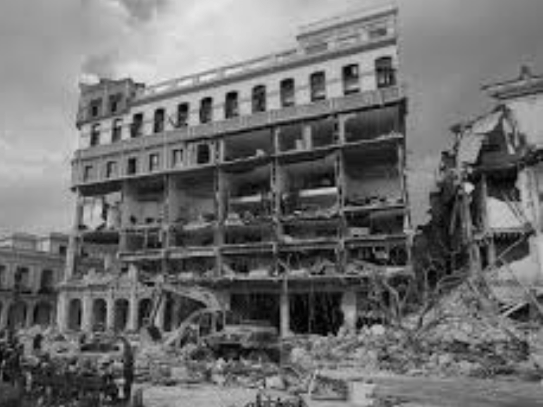 Hotel Saratoga destruido después de la explosión.