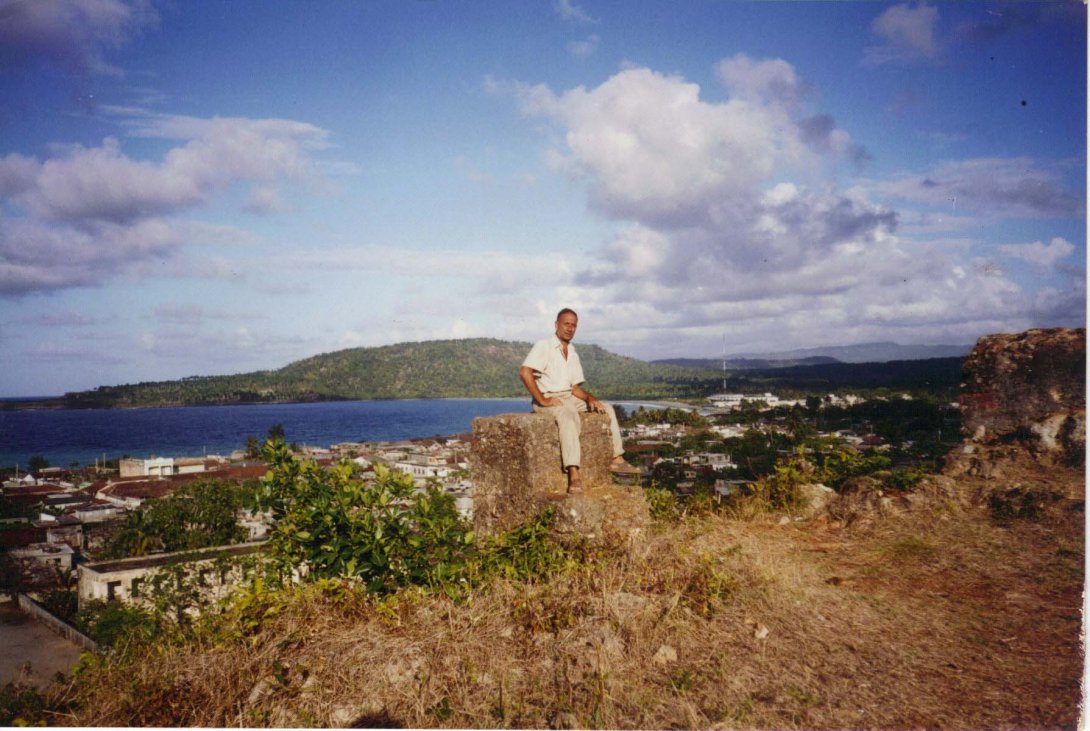 El escritor cubano Delfín Prats.