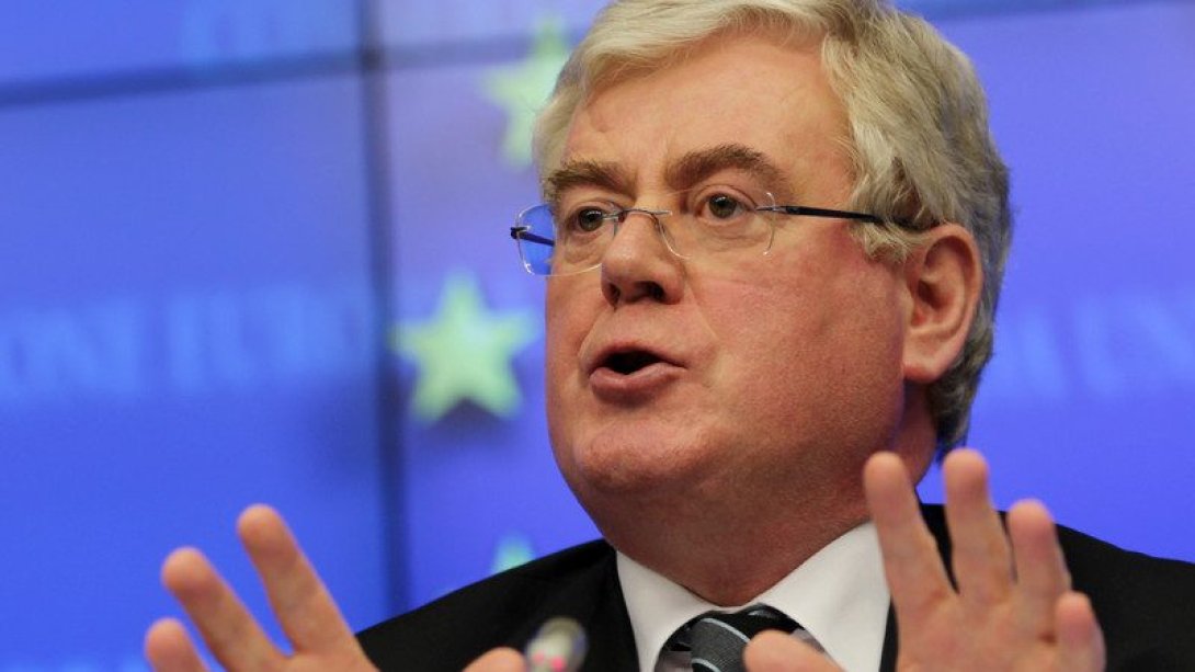 Eamon Gilmore, representante especial de la Unión Europea para los Derechos Humanos.