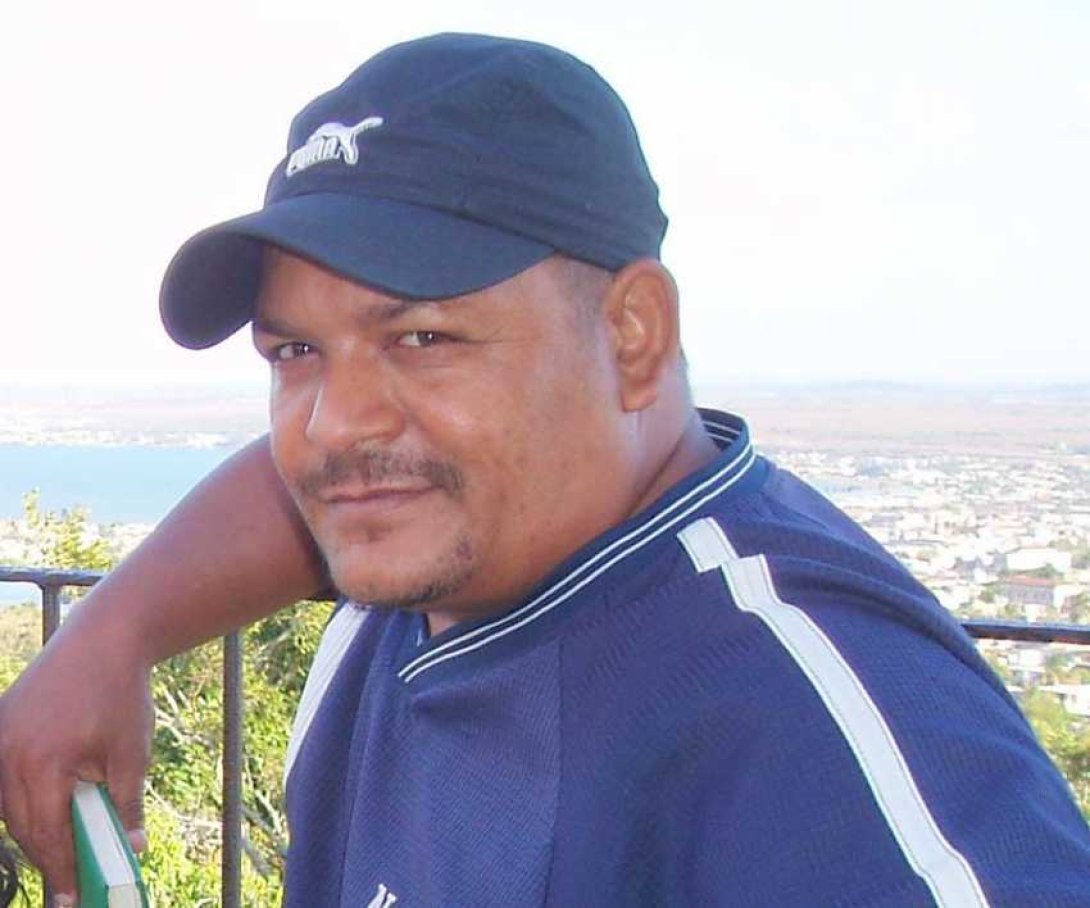 Escritor Eduard Encina. Foto: Frank Castell 