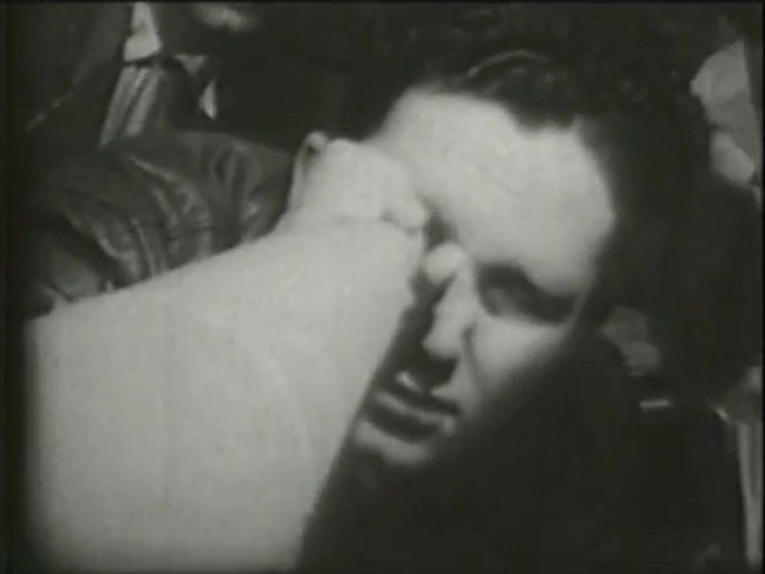 Fotograma del cortometraje cubano "El invasor marciano" (1952), dirigido por Eulalio Cruz.