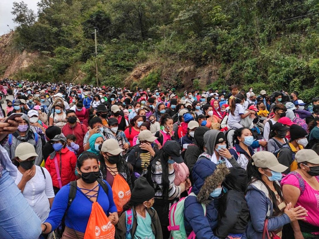Emigrantes en la fontera de Honduras y Guatemala. 