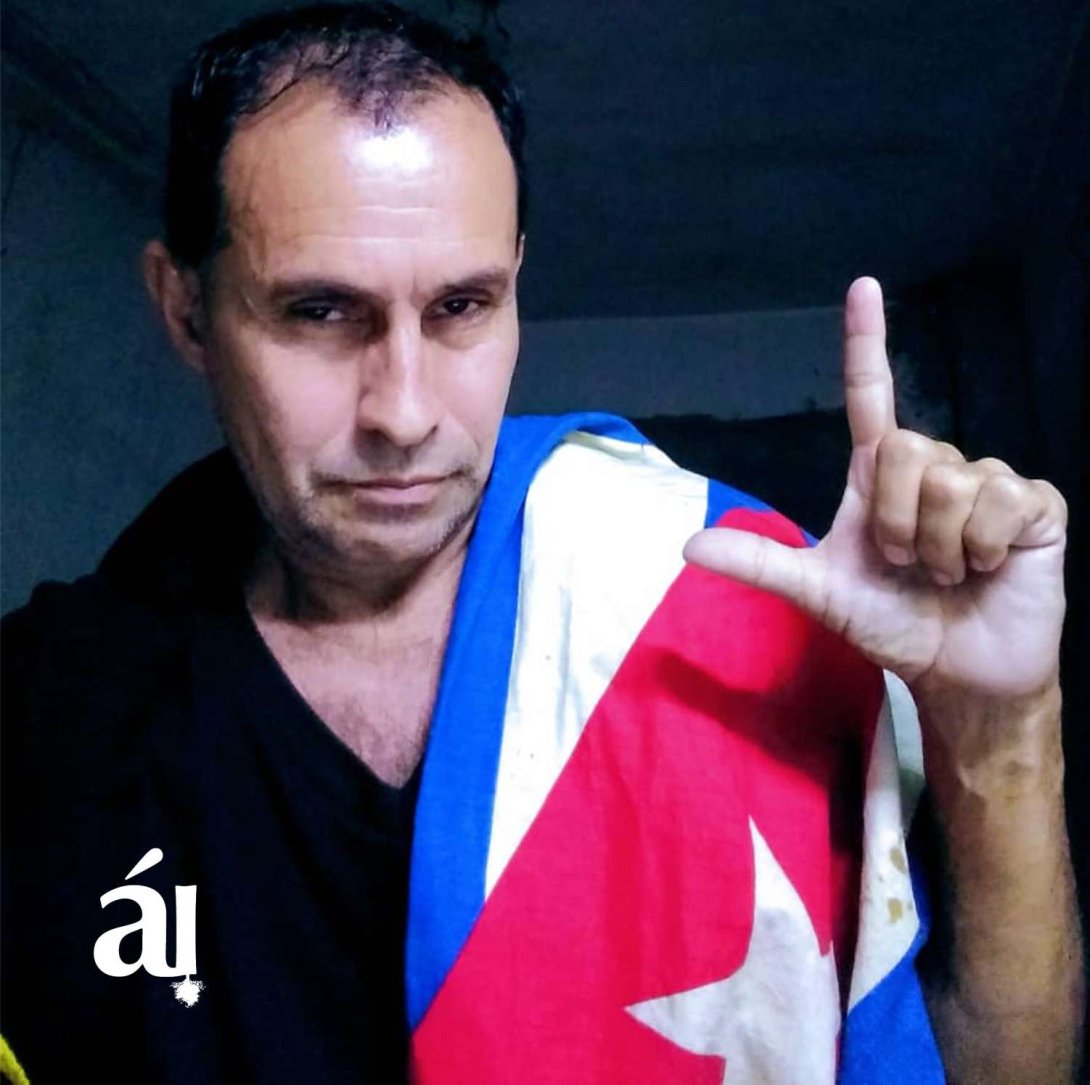 Escritor cubano Ghabriel Pérez