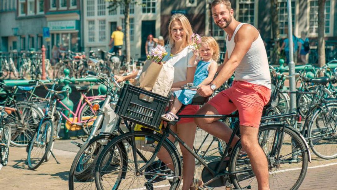 Familia en Ámsterdam. (iStock)