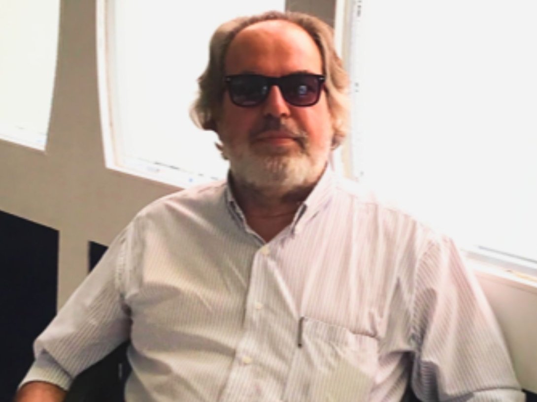 El poeta, narrador y editor cubano Felipe Lázaro.