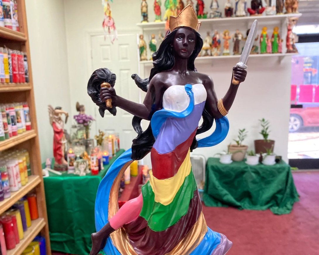 Figura de la orisha Oyá.