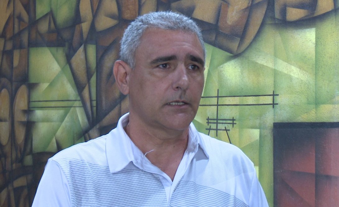 Franklin Guevara, presidente de la Federación Cubana de Balonmano de Cuba y comisionado nacional del deporte. Foto: Cubahora.