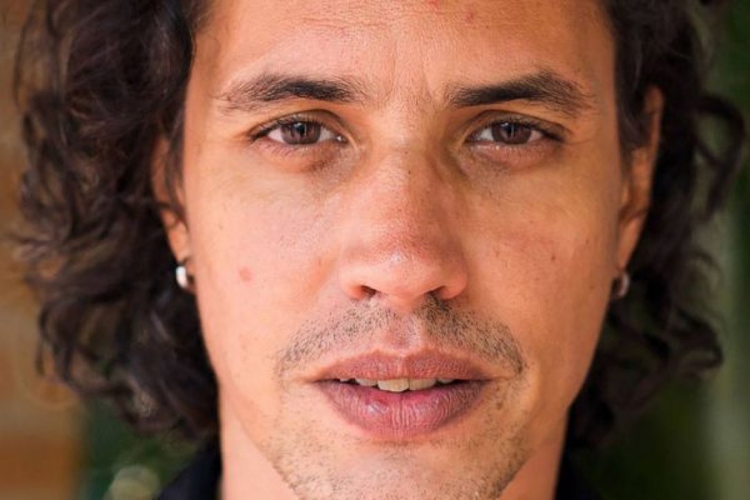 Artista visual cubano Frency Fernández.