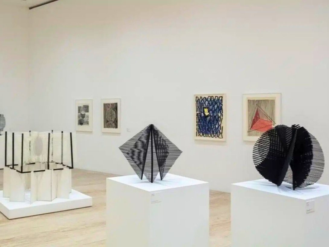 Parte de la exposición "Midiendo el infinito" de la escultora Gertrud Goldschmidt (Gego) en el Museo Guggenheim, Nueva York (2023).