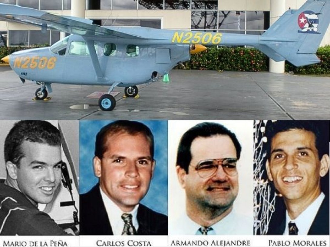 Retratos de los pilotos de Hermanos al Rescate y una avioneta Cessna N2506, derribados en 1996.
