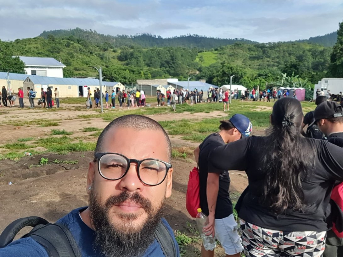 Ariel Maceo en el centro de migración en Honduras (2023).