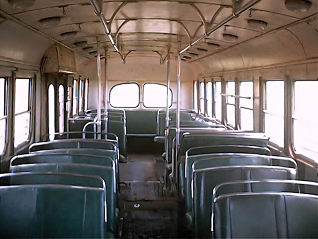 Interior de un ómnibus Leyland, común en Cuba en los años sesenta y setenta.