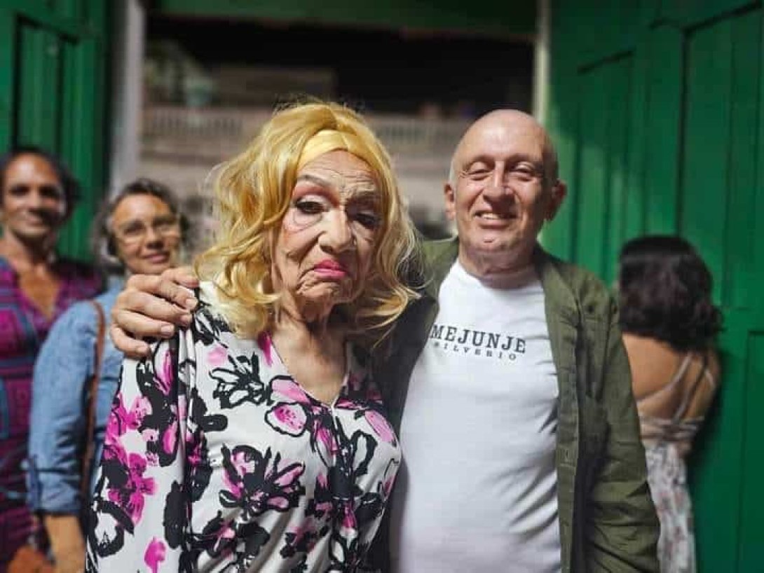 Juanvi junto a Silverio, director de El Mejunje