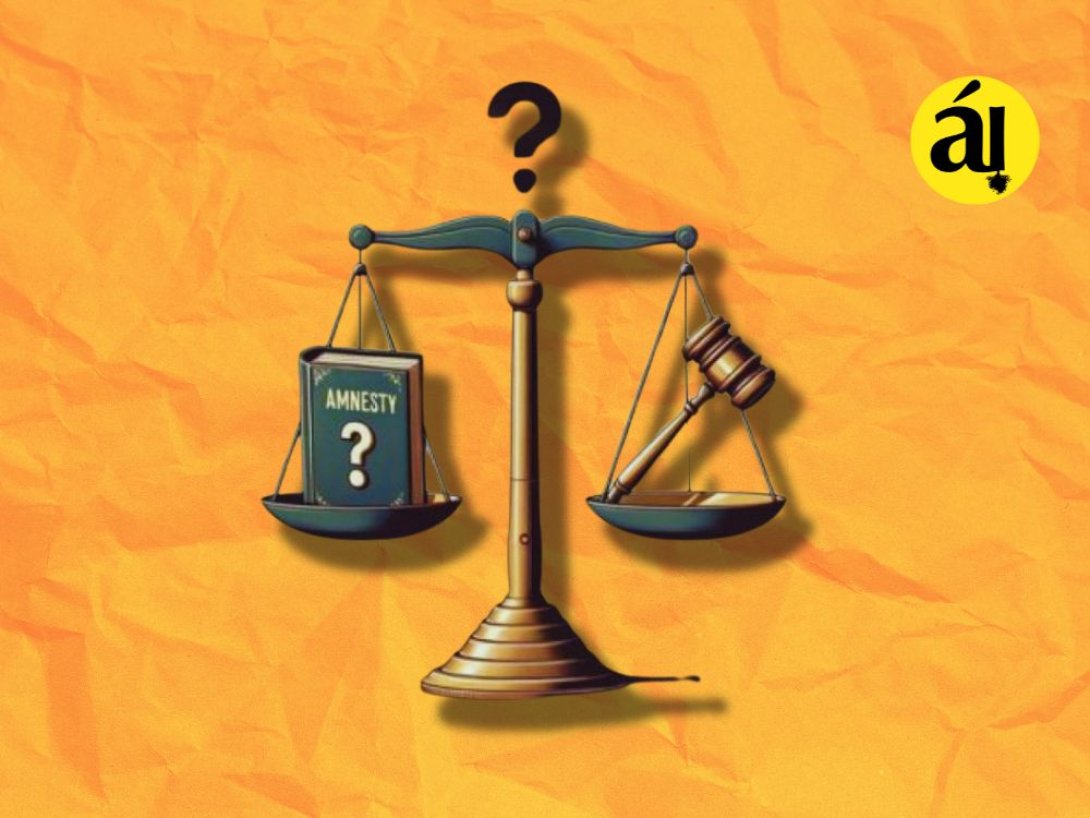 Balanza que sostiene a la amnistía y la justicia.