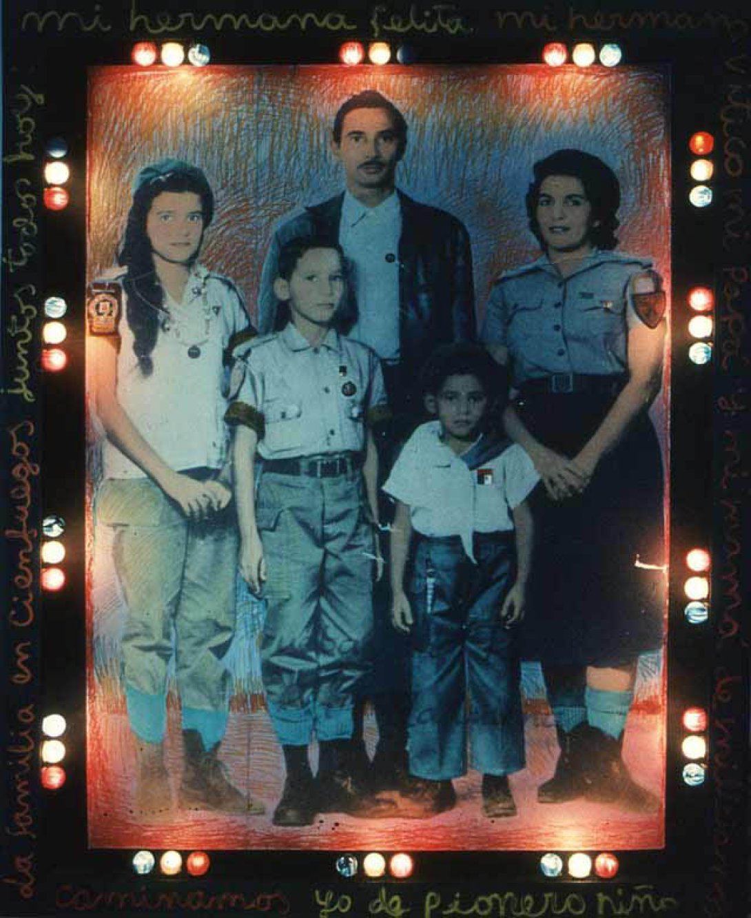 "La familia revolucionaria" (1984), obra-objeto de Leandro Soto.