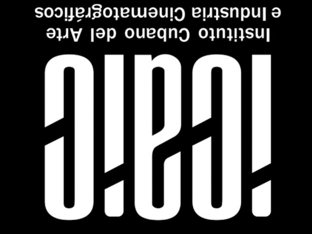 Logotipo del ICAIC cabeza abajo.
