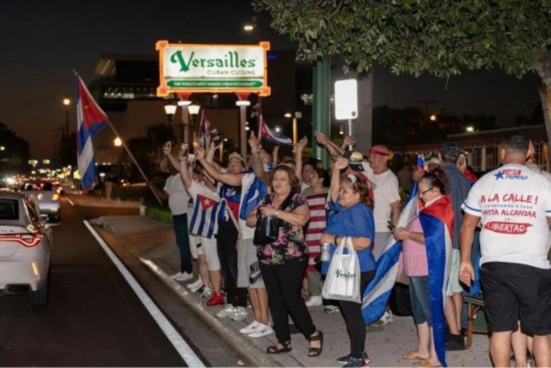 Manifestación en Miami en apoyo al 17M.