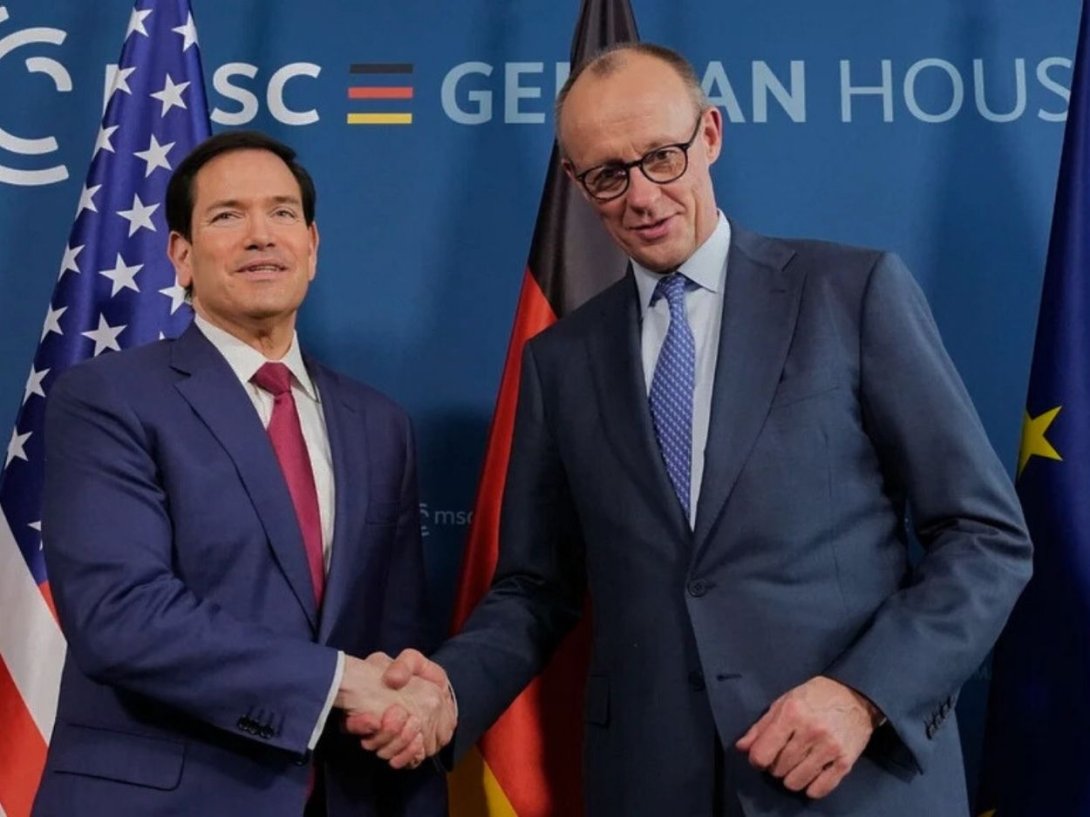 El Secretario de Estado de Estados Unidos, Marco Rubio, y el canciller de Alemania Friedrich Merz en la Conferencia de Seguridad de Múnich (febrero de 2026).