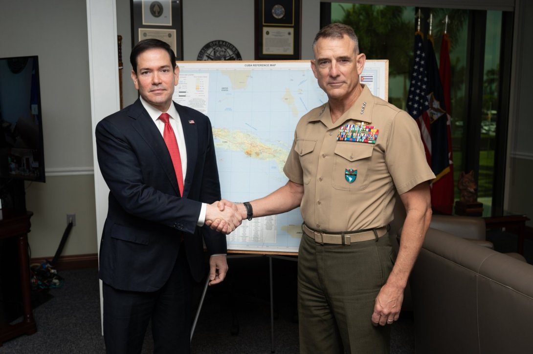 Marco Rubio y el general Francis L. Donovan, jefe del Comando Sur de Estados Unidos (5 de mayo de 2026).