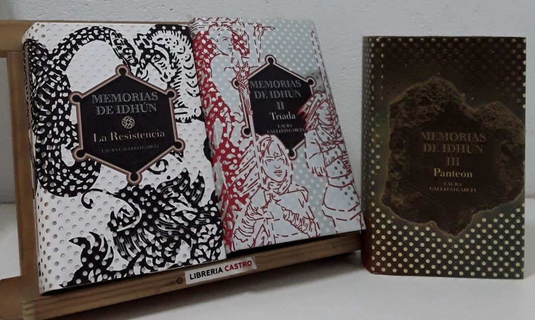 Trilogía literaria fantástica "Memorias de Idhún" de Laura Gallego.