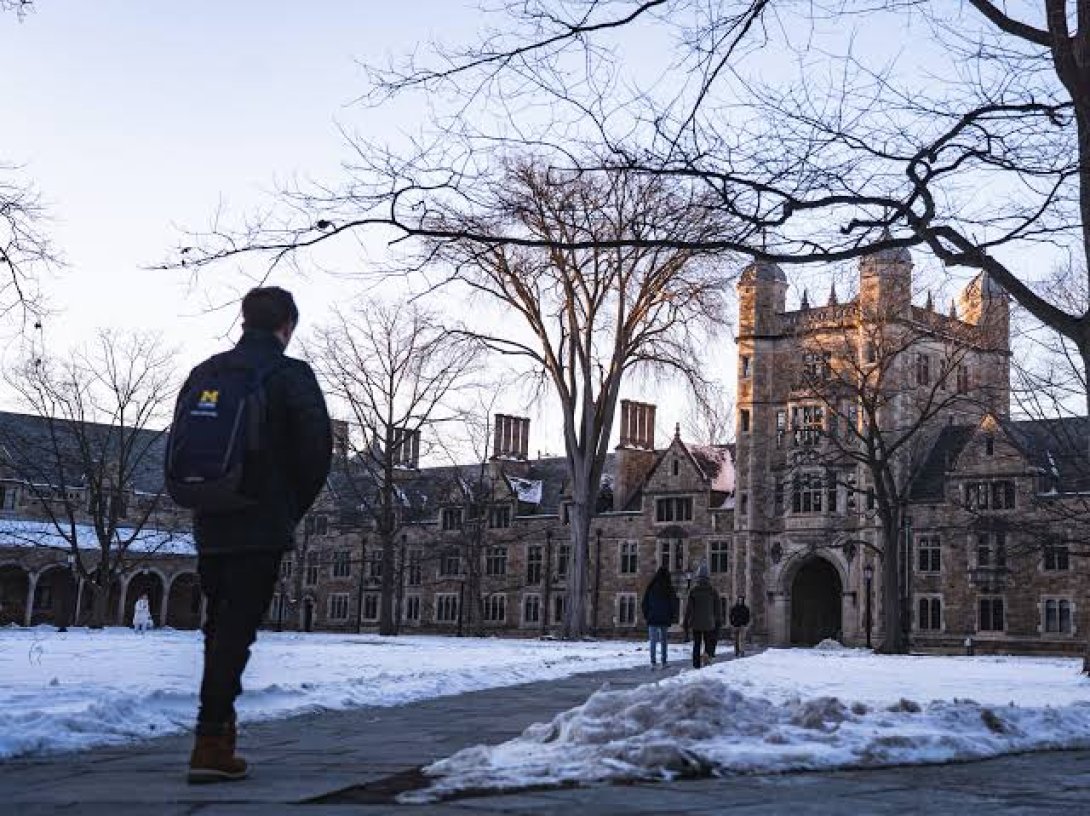 Universidad de Michigan, Estados Unidos.