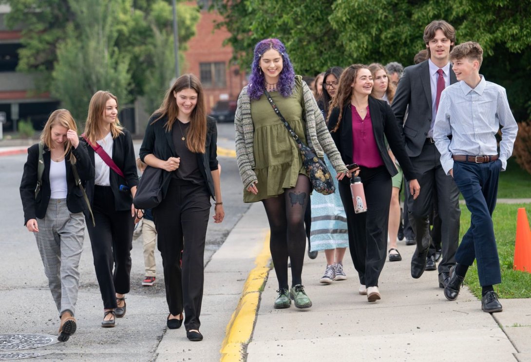 Jóvenes estadounidenses que demandaron al estado de Montana