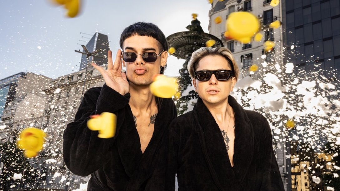 El dúo argentino Ca7riel y Paco Amoroso.