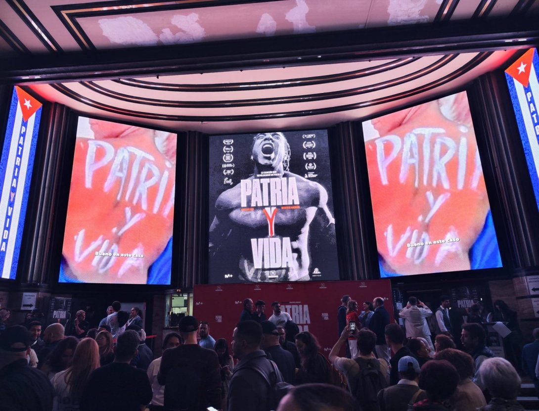 Documental "Patria y Vida: El poder de la música" en el Cine Capitol.